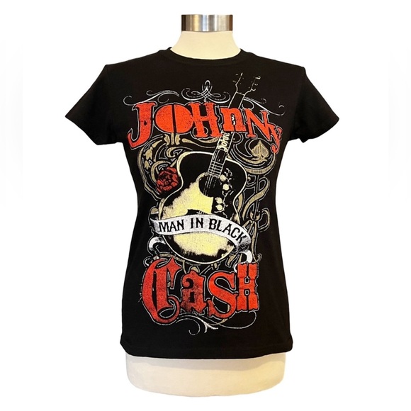 Johnny Cash Man in Black guitar T-shirt women’s size small - Picture 5 of 5